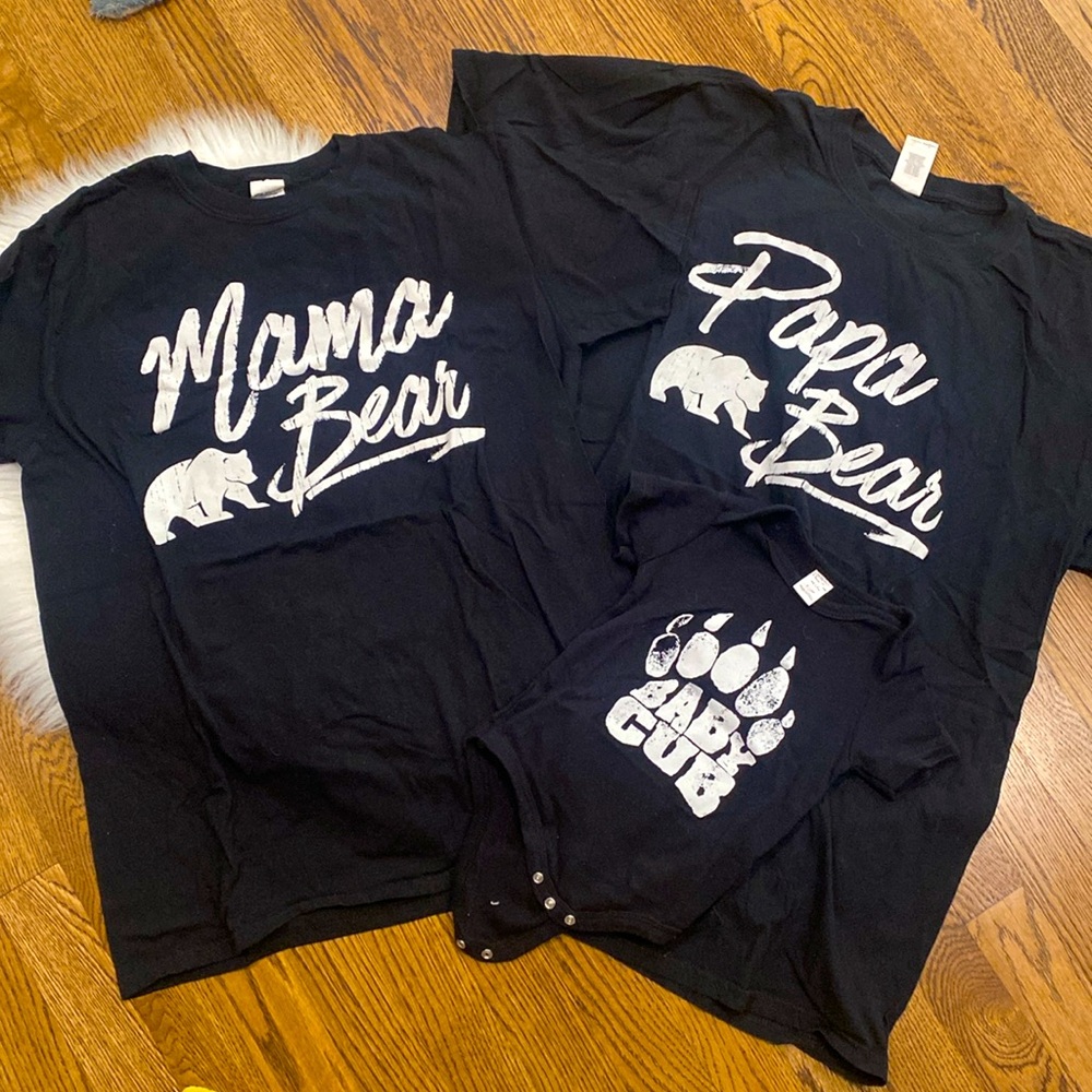 XL Dad, M Mom and 6-12 m Bear Cub t-shirt and onesies photo set! Worn once